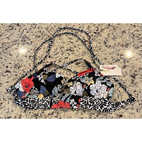 JESSICA SIMPSON Women's Adjustable Cropped Cami Bikini Top - Picture 3 of 7